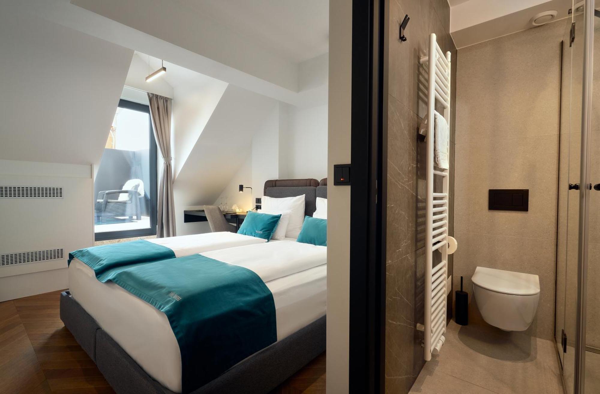 The Hotel Ljubljana Luaran gambar